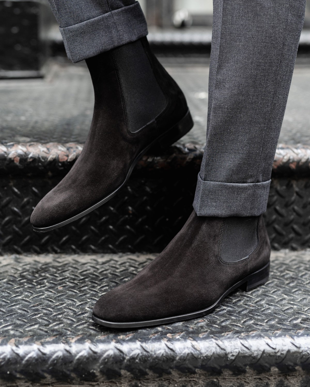 The Dean Chelsea Boot - Nero Suede