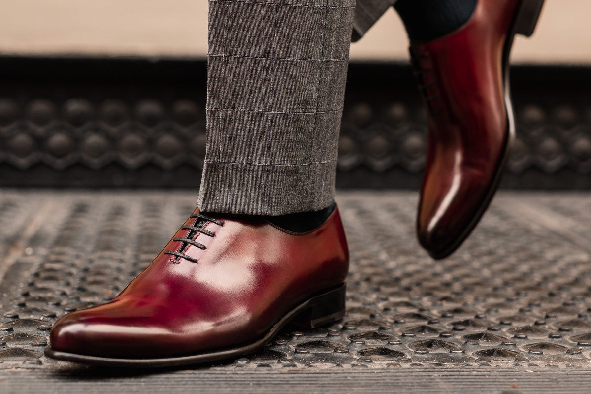 Burgundy on sale wholecut shoes